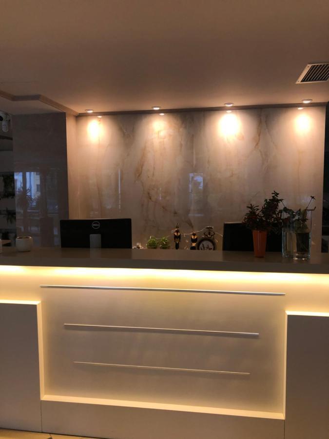 Lyden 3* Golem (Tirana)